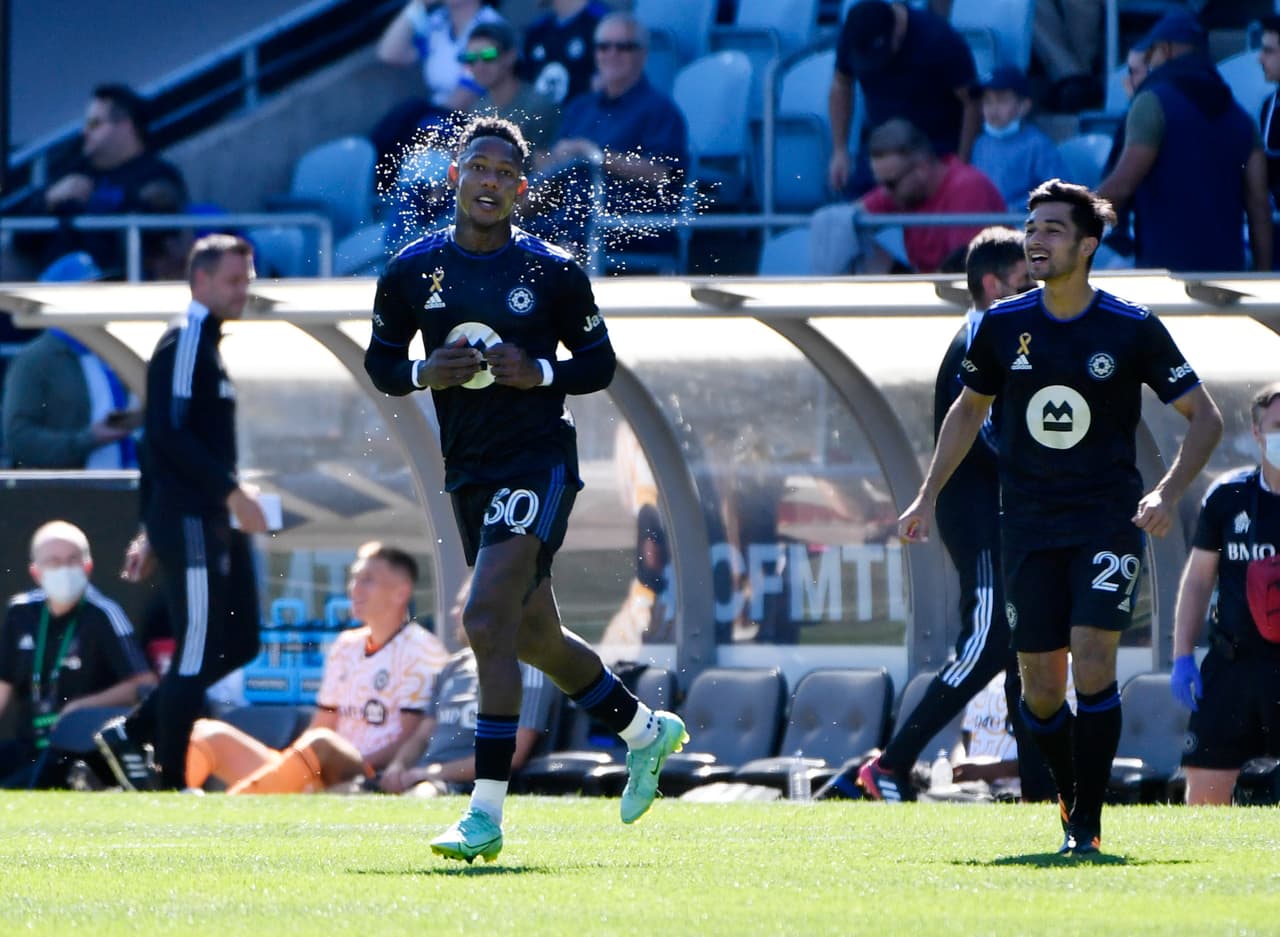 Romell Quioto volvió a subir su nombre al marcador.
<br>