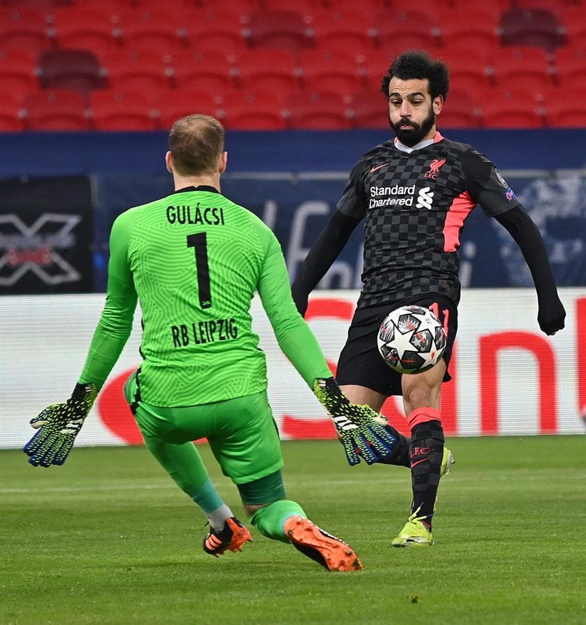 Con goles de Sadio Mané (57') y Mohamed Salah (53'), el Liverpool vence 2-0 al Red Bull Leipzig en el Puskas Arena, durante el juego de ida de los Octavos de Final de la UEFA Champions League. El equipo inglés se lleva la ventaja en este partido.