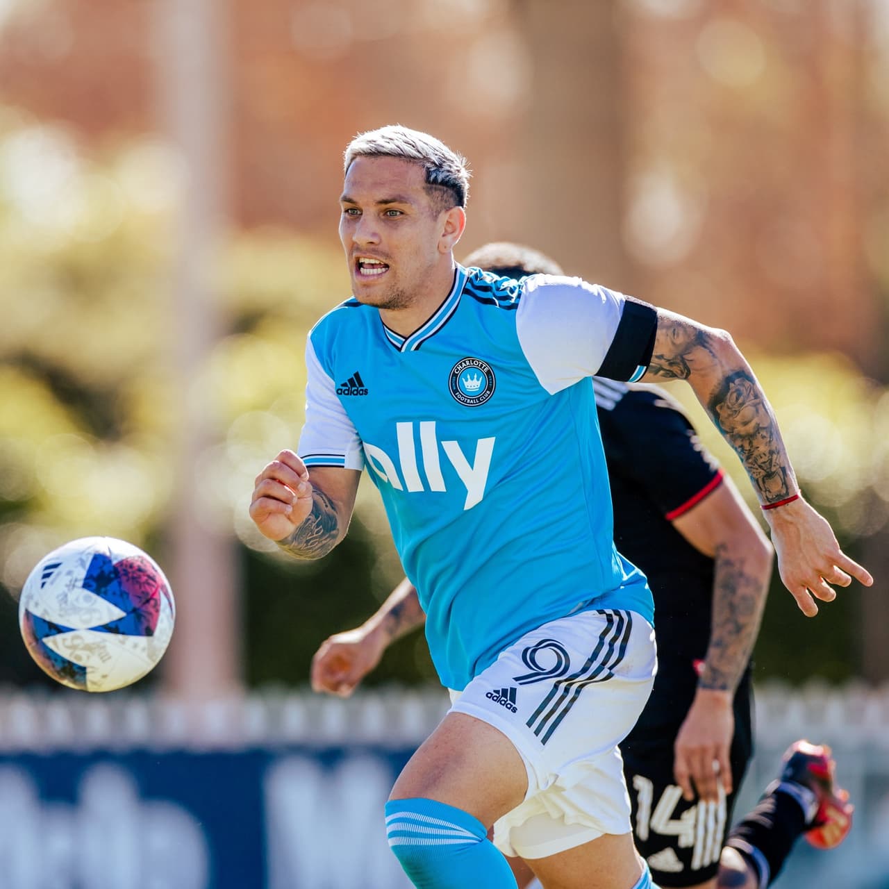 <b>ENZO COPETTI</b> - delantero (27 años): el atacante chaqueño se suma a Charlotte FC como Jugador Franquicia, luego de ser durante 2021 y 2022 jugador de Racing Club de Argentina, con el que ganó el Trofeo de Campeones el año pasado.