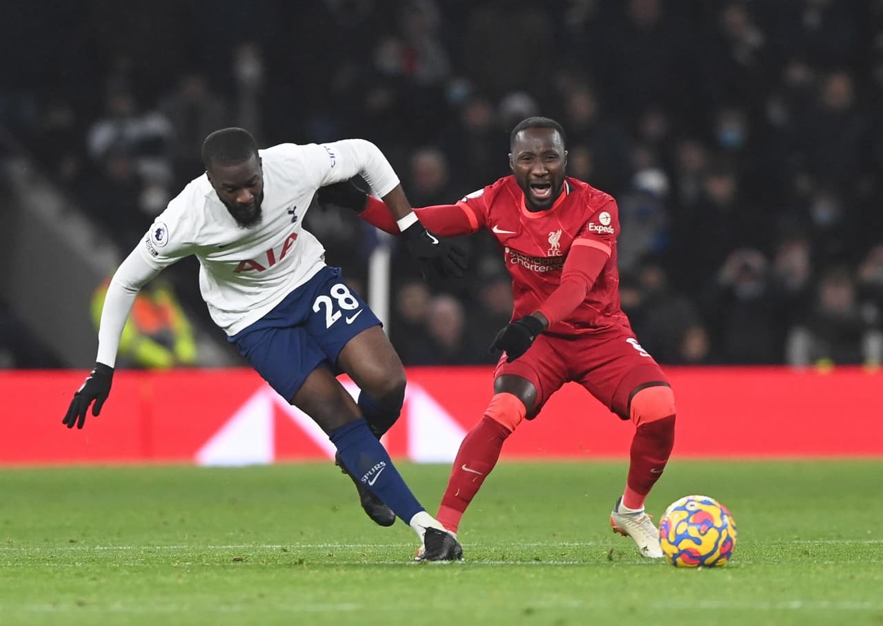 Liverpool y Tottenham reparten puntos durante la J18 de la Premier League. Harry Kane y Son Heung-Min anotaron a favor de los Spurs, mientras que Diogo Jota y Andrew Robertson, quien también salió expulsado al 77', lo hicieron para los visitantes.