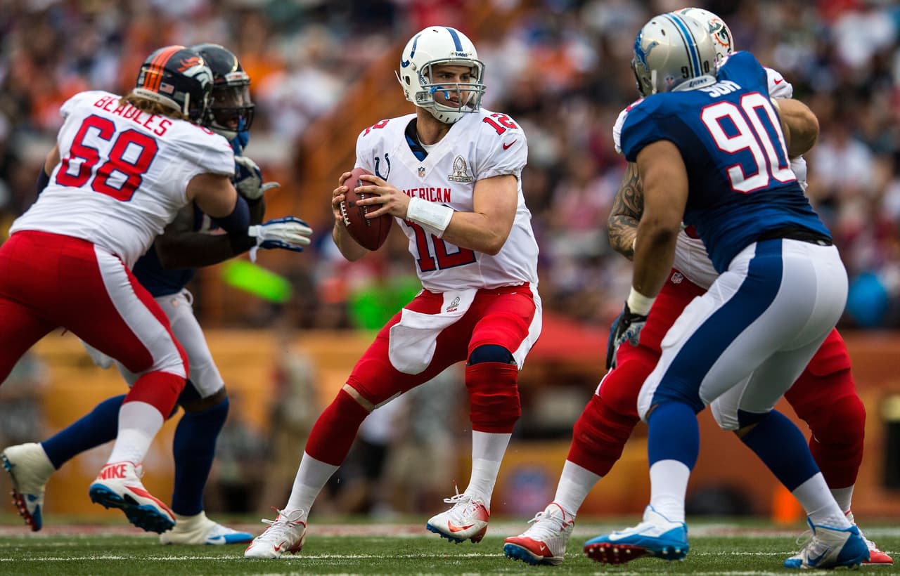 HONOLULU, HI - JANUARY 27: Andrew Luck #12 of the AFC's Indianapolis Colts passes against the NFC Team during the 2013 AFC-NFC Pro Bowl on January 27 , 2013 at Aloha Stadium in Honolulu, Hawaii. (Photo by Kent Nishimura/Getty Images)