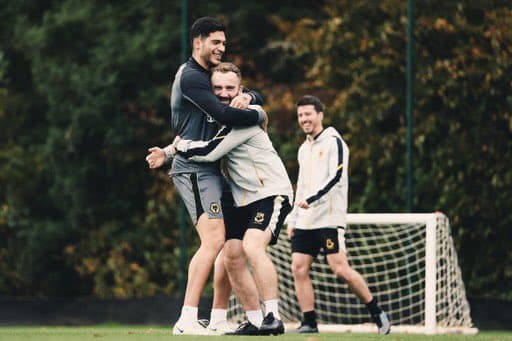 Wolves presume a Raúl Jiménez y da esperanza rumbo a Qatar 2022