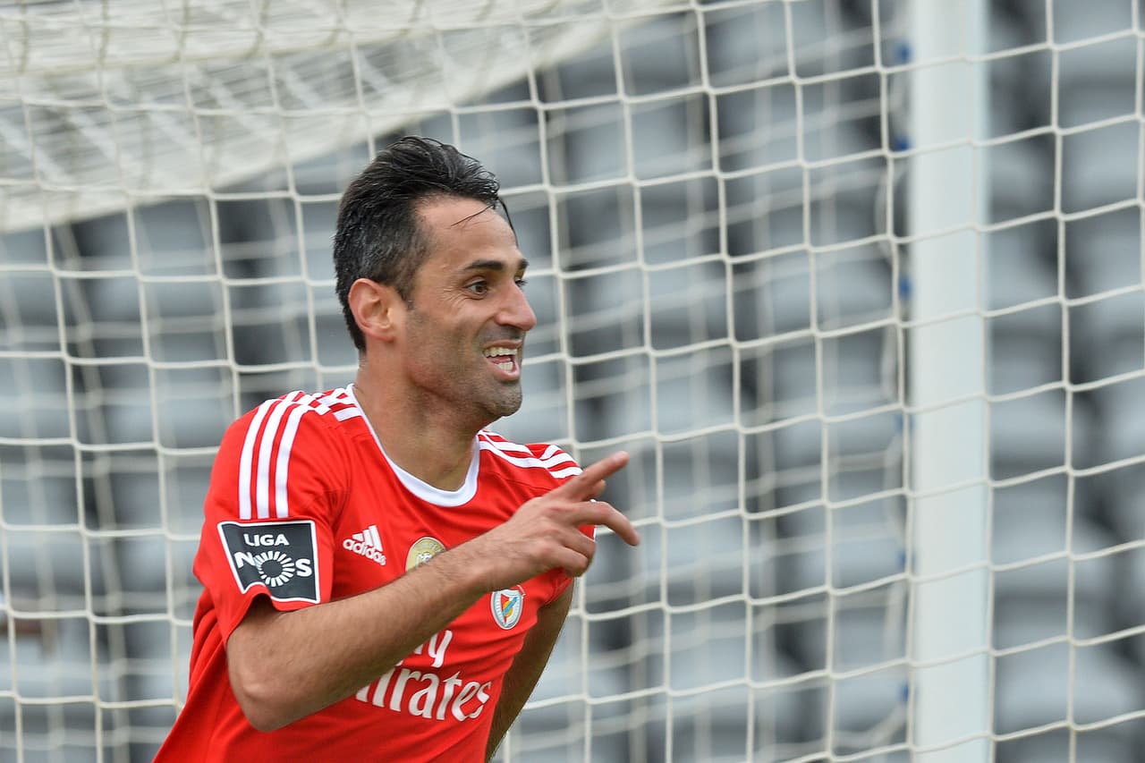 Jonas guió al Benfica al triunfo
