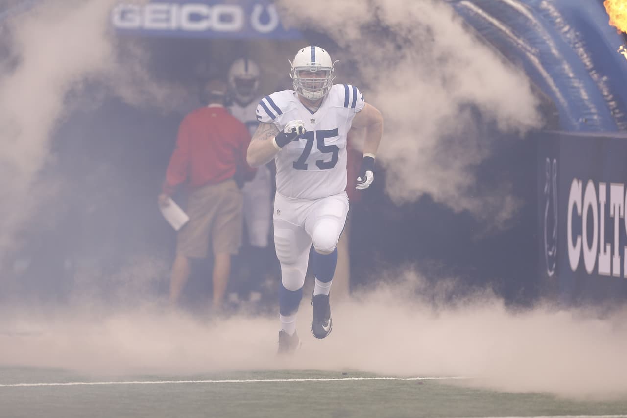 Indianapolis Colts: Jack Mewhort, OT. Calificación: D