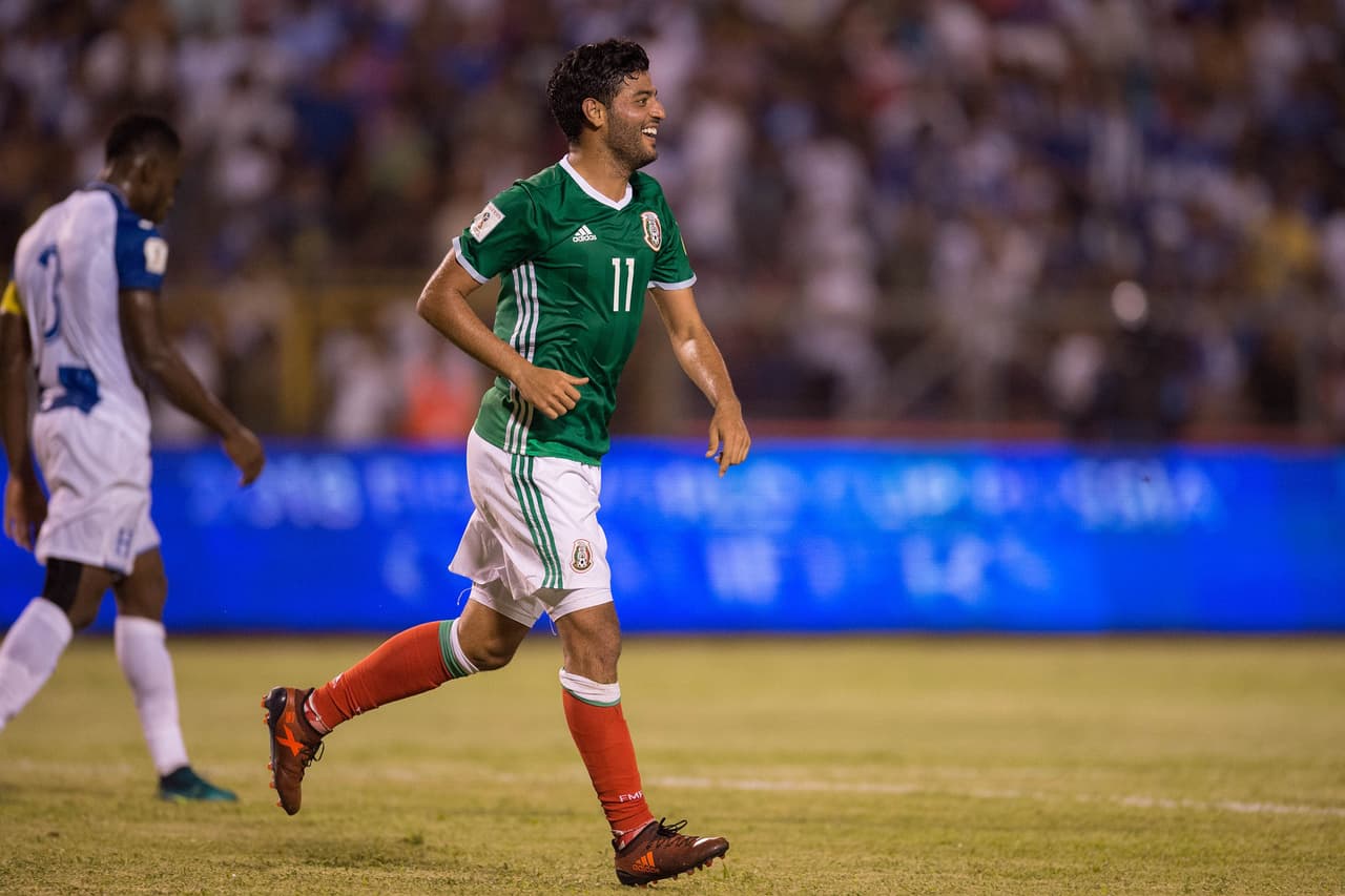 El liderazo en el ataque por México lo asumió Carlos Vela. El delantero mexicano fue el más activo y el que menos imprecisiones cometió.