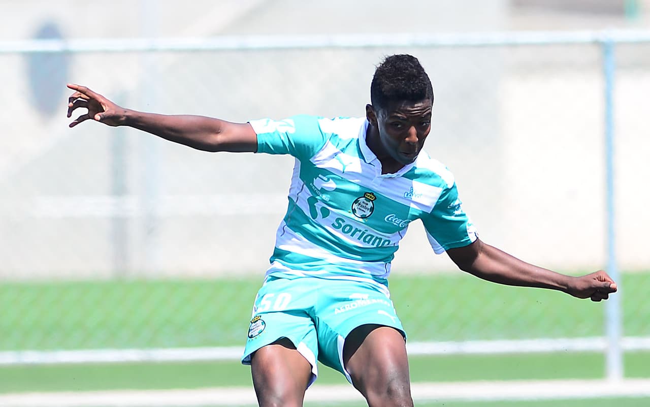 Santos mantiene registro de Joao Maleck en la Sub-20