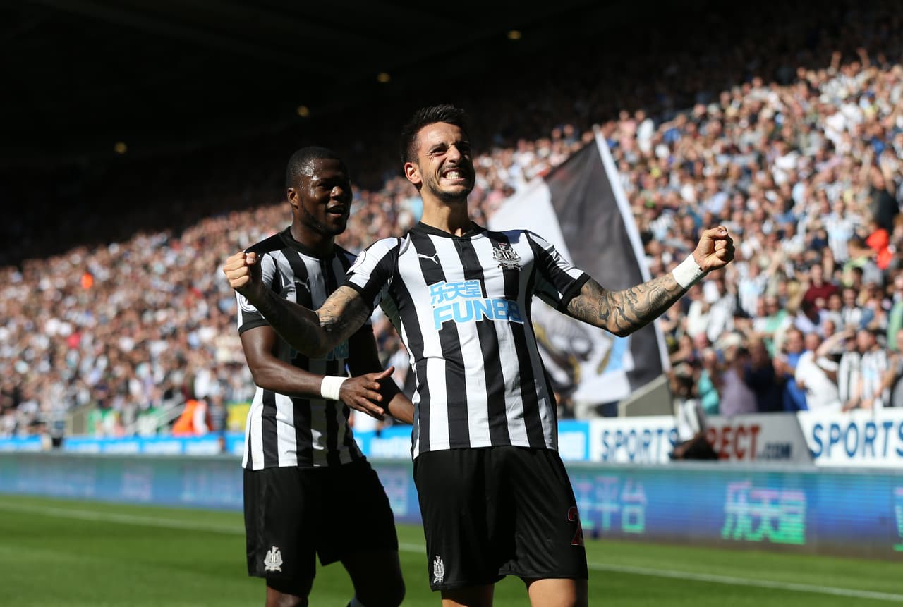 Christian Atsu le dejó el balón servido a Joselu para manejar el partido a su disposición en el segundo tiempo.