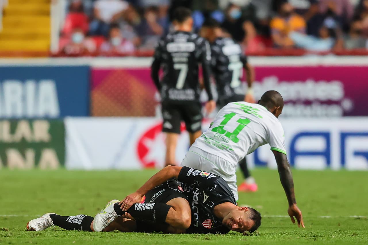 Por momentos el encuentro se volvió muy ríspido.