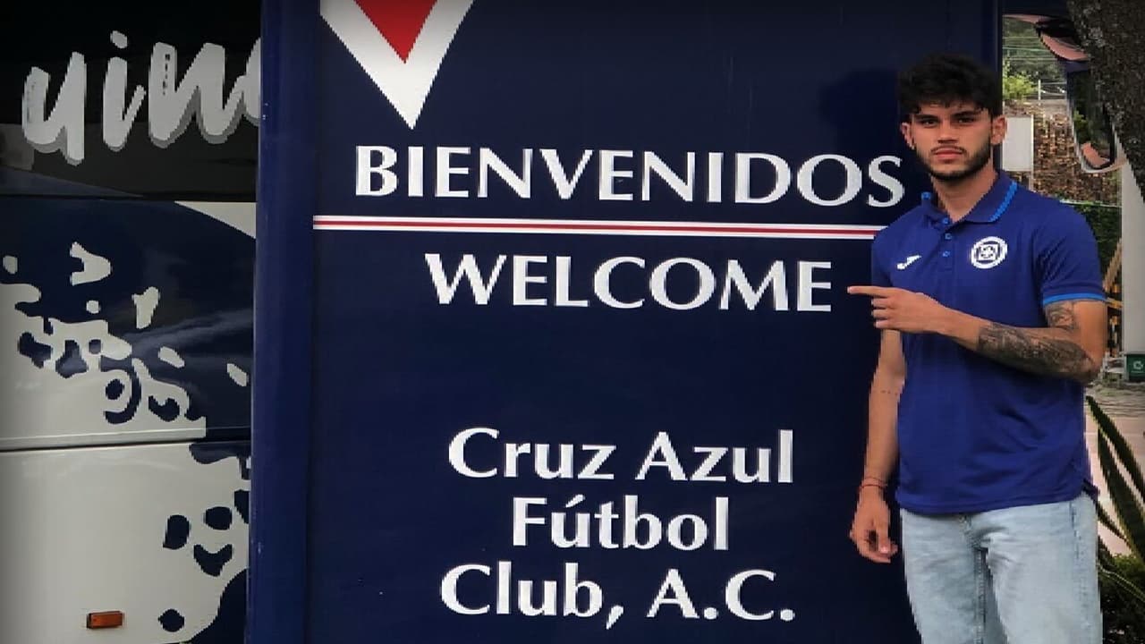 Cruz Azul ficha al futbolista Víctor Dérbez, sobrino de Eugenio
