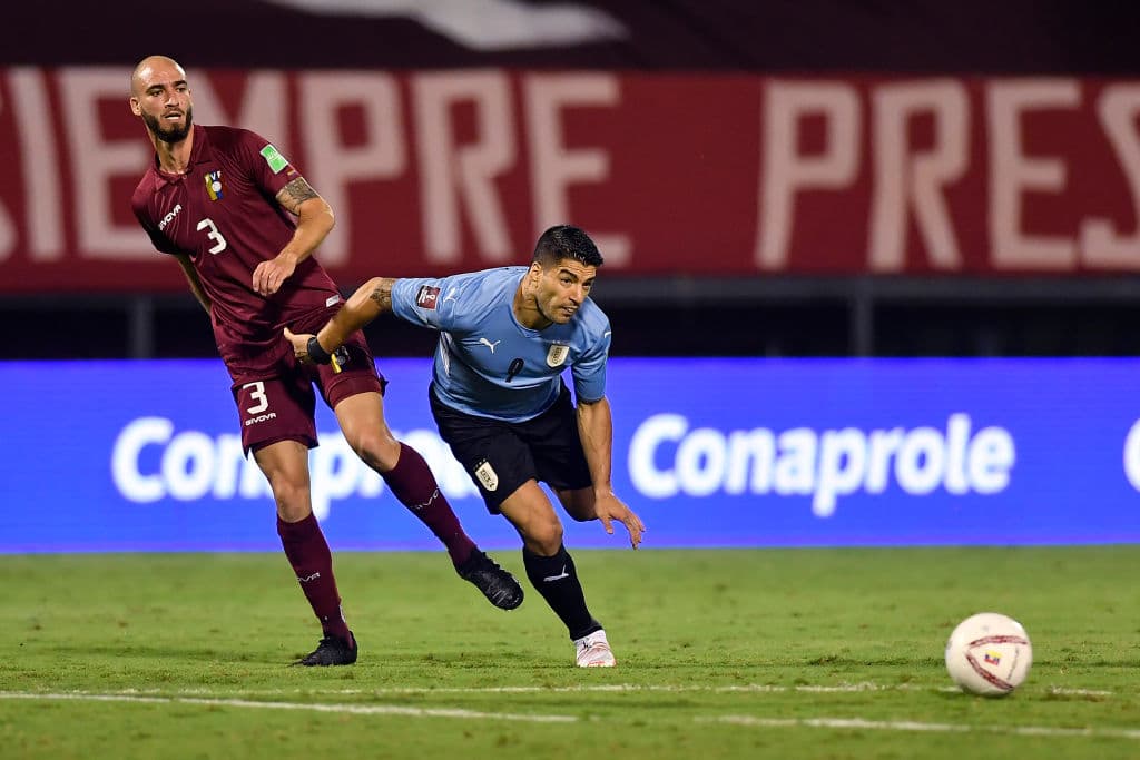 El gran ataque de Uruguay sigue sin carburar y los charrúas llegan a 270 minutos sin ver el gol luego de empatar 0-0 en su visita a Venezuela.