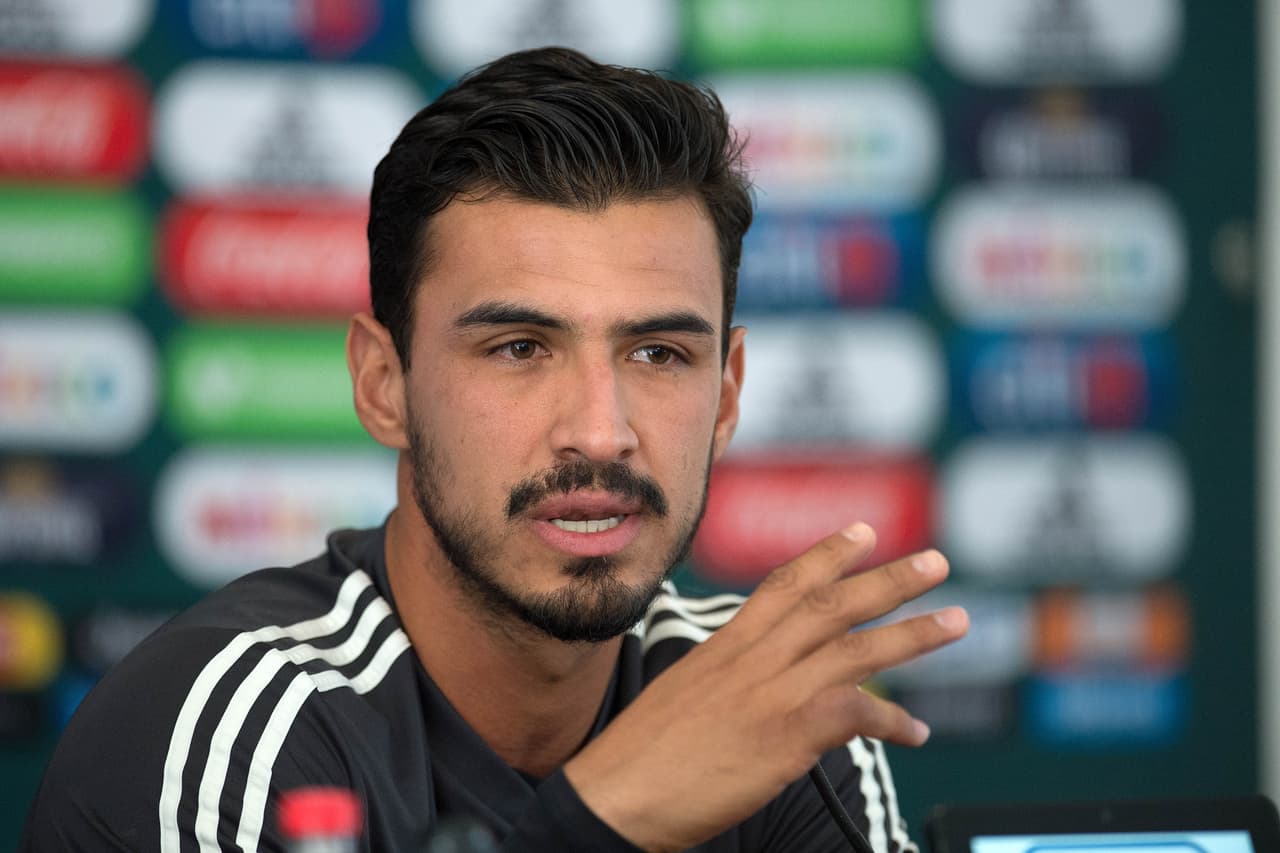 Alanís, que fue campeón con Chivas de Guadalajara en la Liga de Campeones de Concacaf, pasó al final de temporada al Getafe en España.