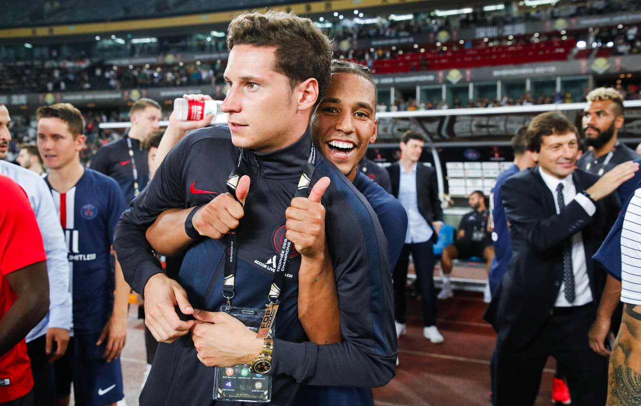 Los alemanes Julian Draxler y Thilo Kehrer celebrando.