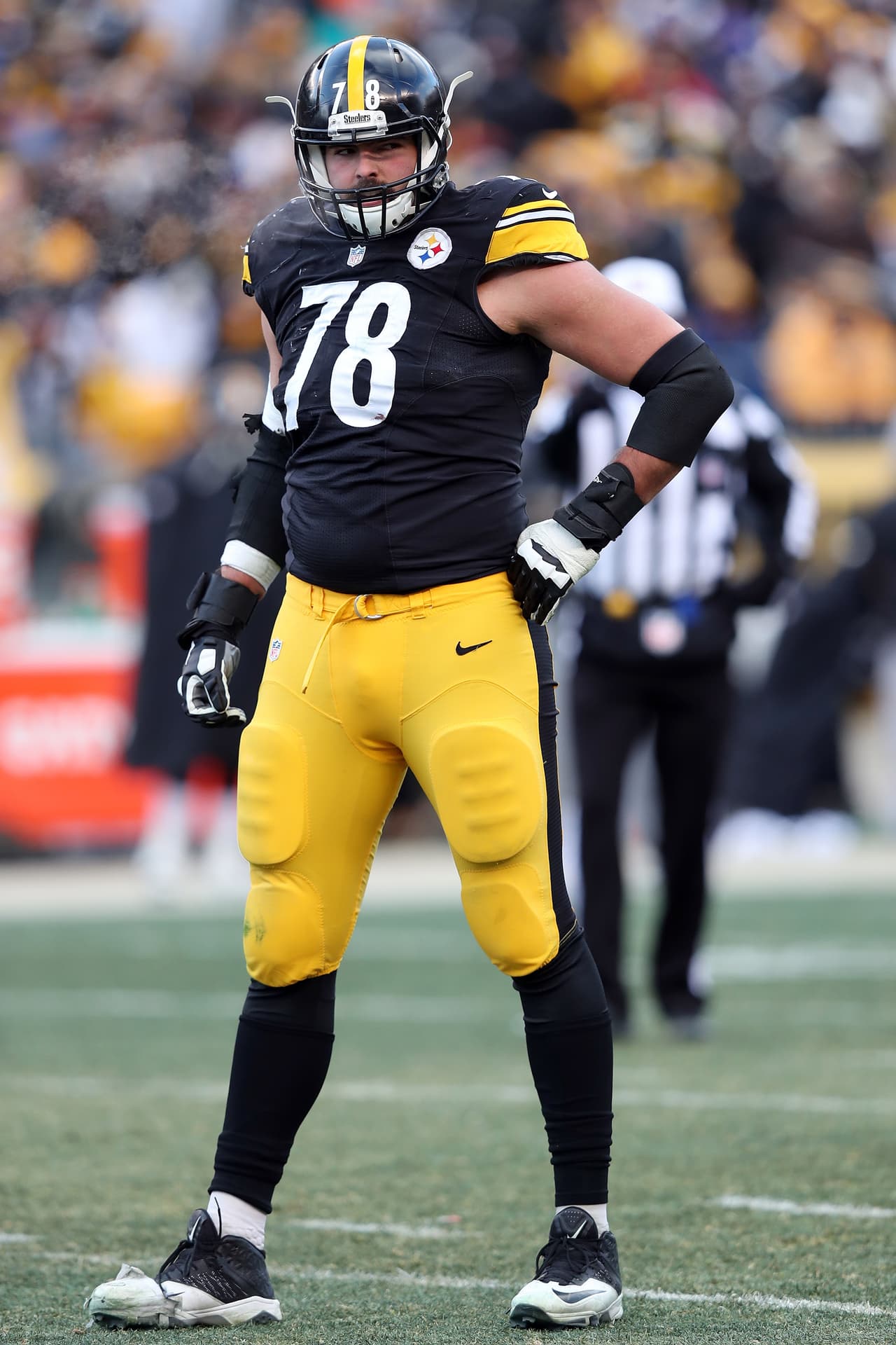 Pittsburgh Steelers tackle Alejandro Villanueva (78) looks on during the 2016 NFL season AFC Wild Card playoff football game against the Miami Dolphins on Sunday, Jan. 8, 2017 in Pittsburgh. The Steelers won the game 30-12. (Paul Spinelli via AP)
