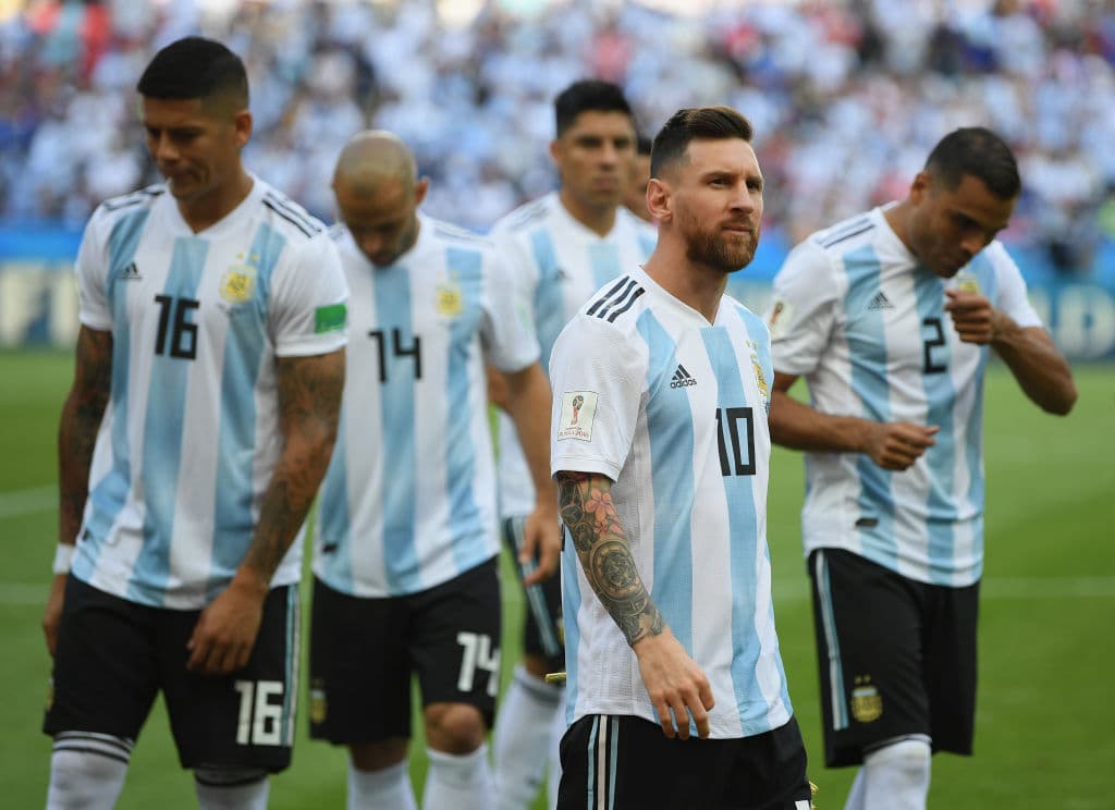 Argentina, con Lionel Messi a bordo, es una de las 'huérfanas del Mundial', que llegan a esta jornada de amistosos sin una cabeza visible en Latinoamérica.