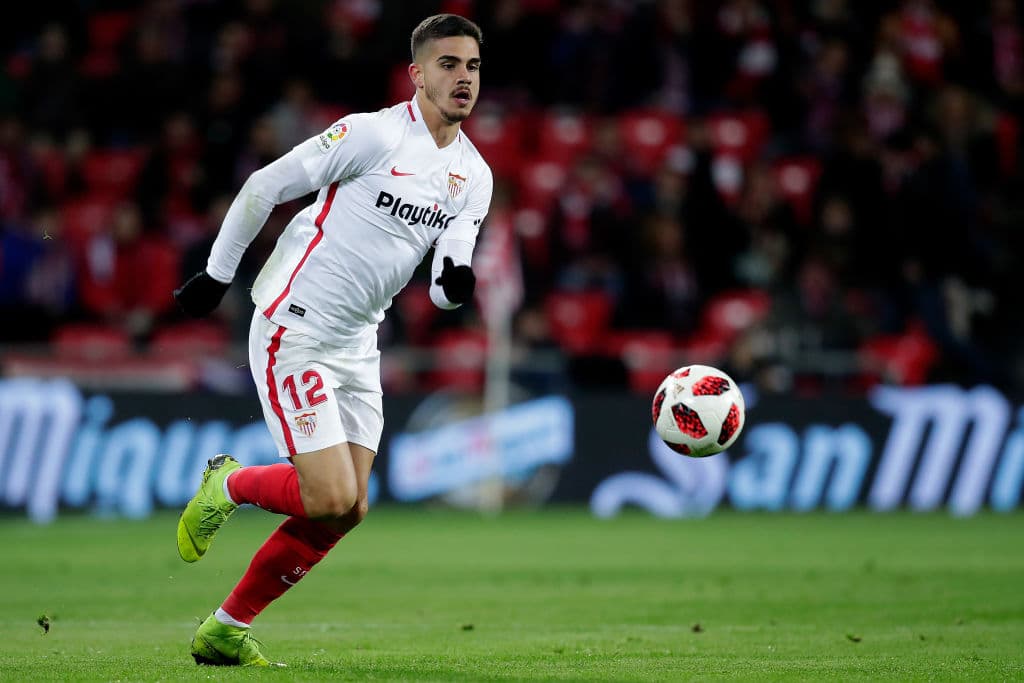 Pero ese gol fue apenas un espejismo de lo que sucedía en el partido. Le picaron el orgullo al Sevilla que, aprovechando su mejor momento futbolístico, tiró hacia adelante.