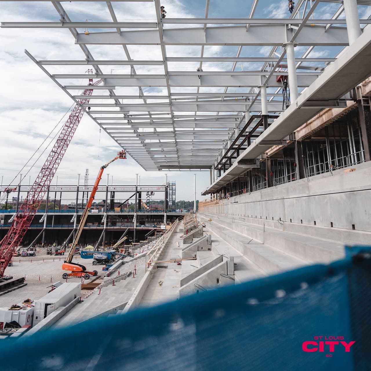 Una buena porción de las tribunas del nuevo estadio estarán cubiertas.