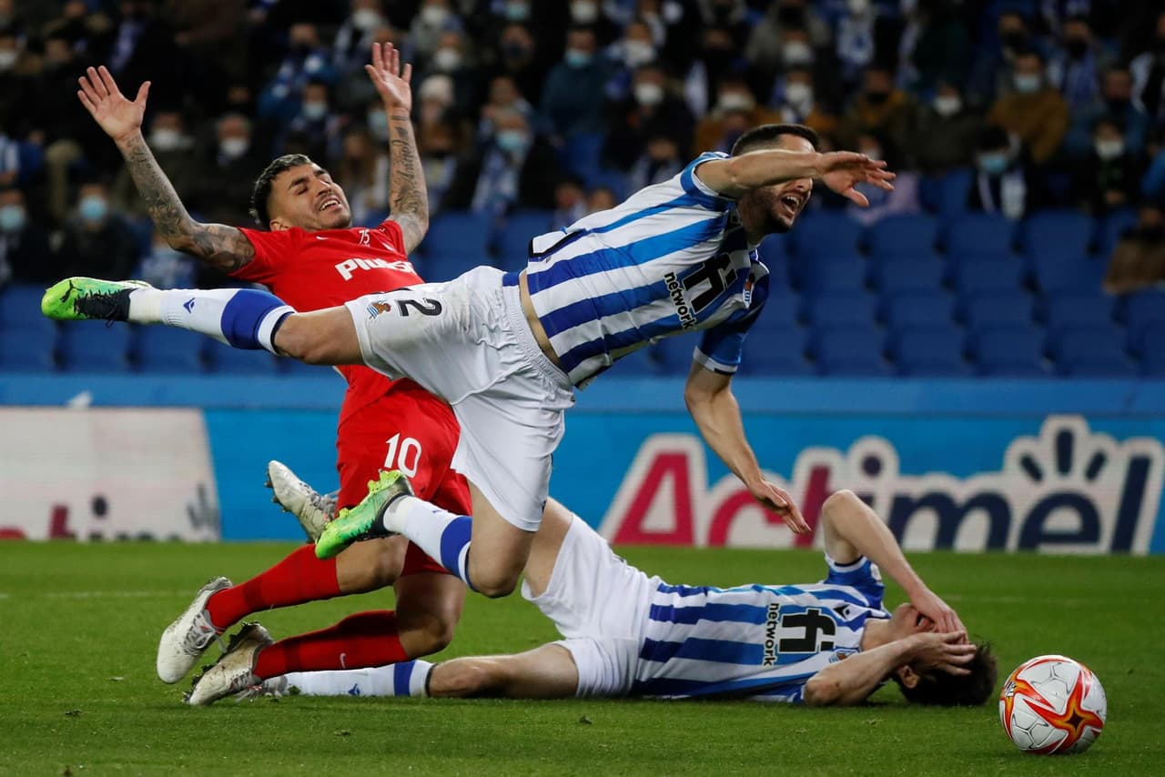 La Real Sociedad deja fuera de la Copa del Rey al Atlético de Madrid con dos goles, cortesía de Adnan Januzaj (33') y Alexander Sorloth (47'), consiguiendo su pase a Cuartos de Final. Héctor Herrera salió como titular a la cancha.