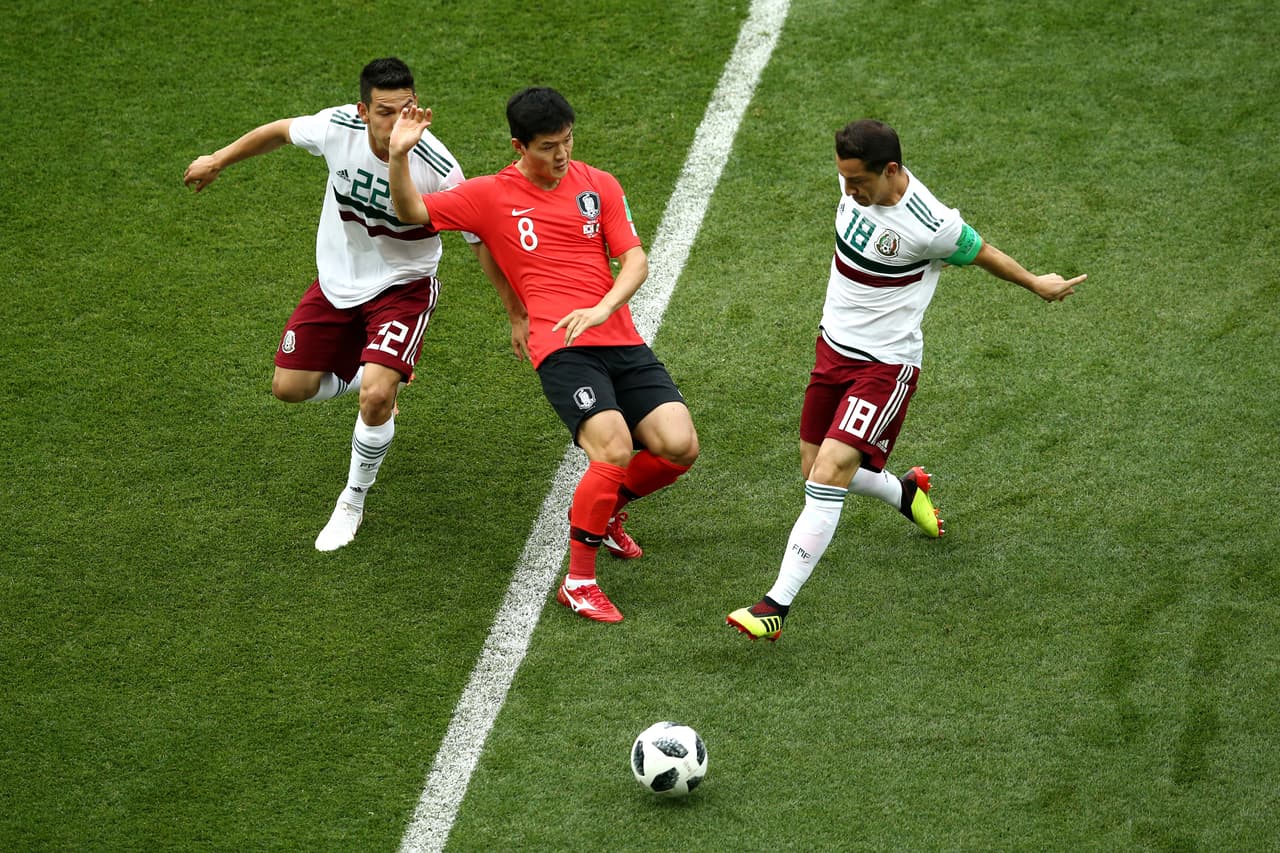 El 'Chucky' apareció como lateral en varias llegadas de los coreanos al área mexicana.