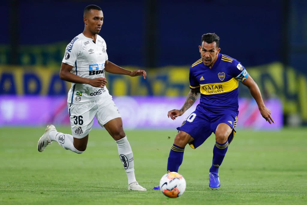 Sin ventaja para nadie, Boca y Santos deberán resolver la eliminación en Brasil tras el empate 0-0 del día de hoy en la Bombonera.