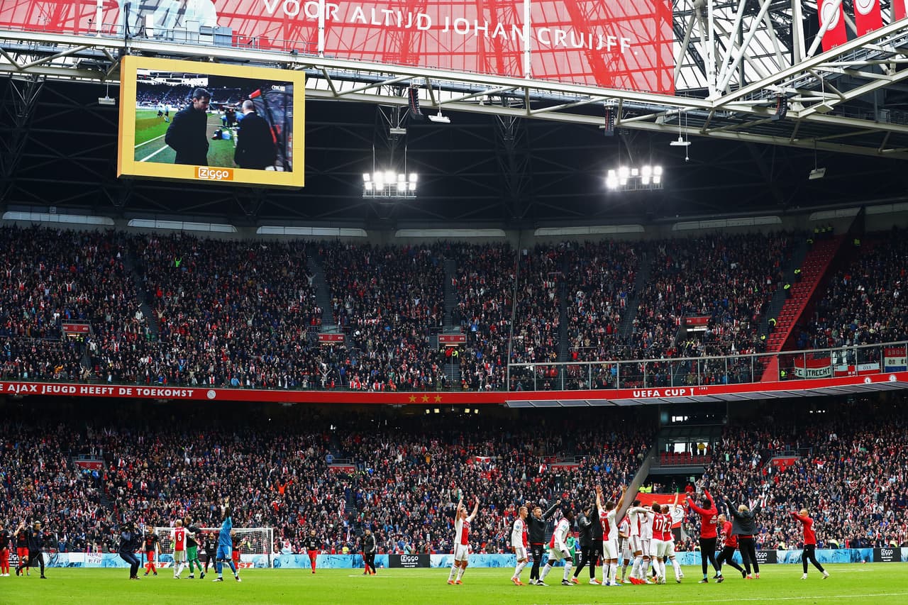 9. Eredivisie (Países Bajos): 19,154 asistentes.