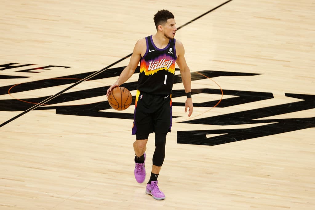 El juego de playoffs, el sexto en la serie al mejor de siete de los equipos, resultó ser emocionante para Booker.