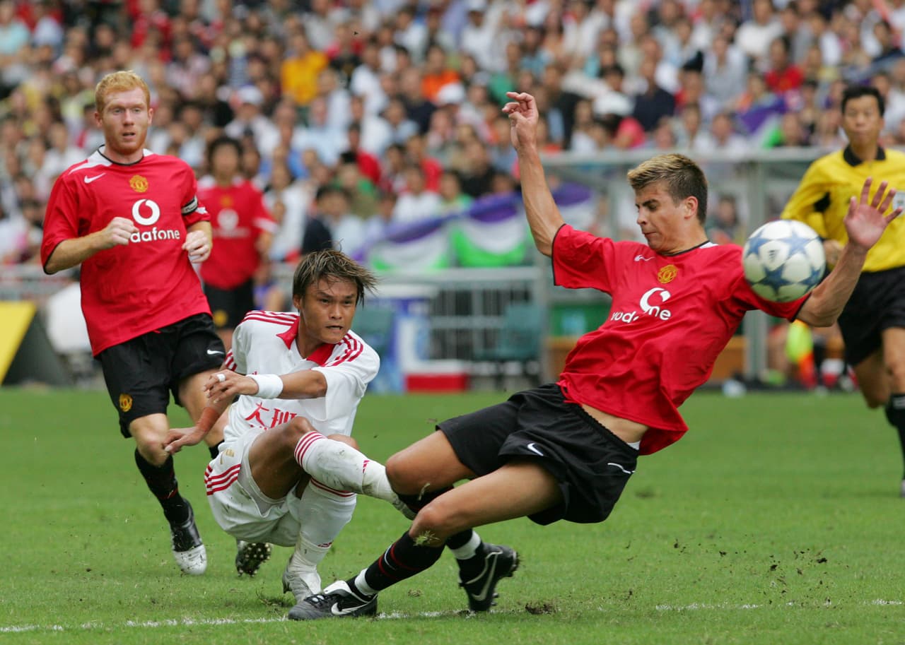 Con 17 años fichó para el Manchester United.