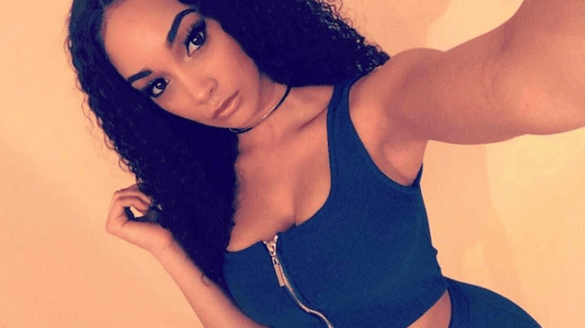 Sin embargo, con el nacimiento de los hijos con sus dos parejas,
<a href="https://www.univision.com/deportes/sensacion-deporte/la-harias-tu-amante-una-infidelidad-con-esta-sexy-modelo-dano-la-boda-de-un-futbolista-fotos" target="_blank">una de ellas la amante que provocó su ruptura de compromiso matrimonial</a>, no acaba esta historia.