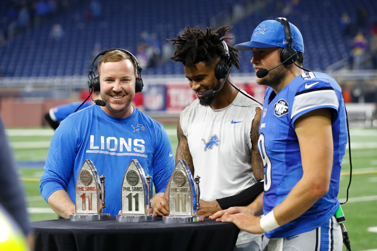 Matt Stafford completó 23 pases de 40 intentos para 232 yardas y un touchdown que le valió ser reconocido al final del partido.