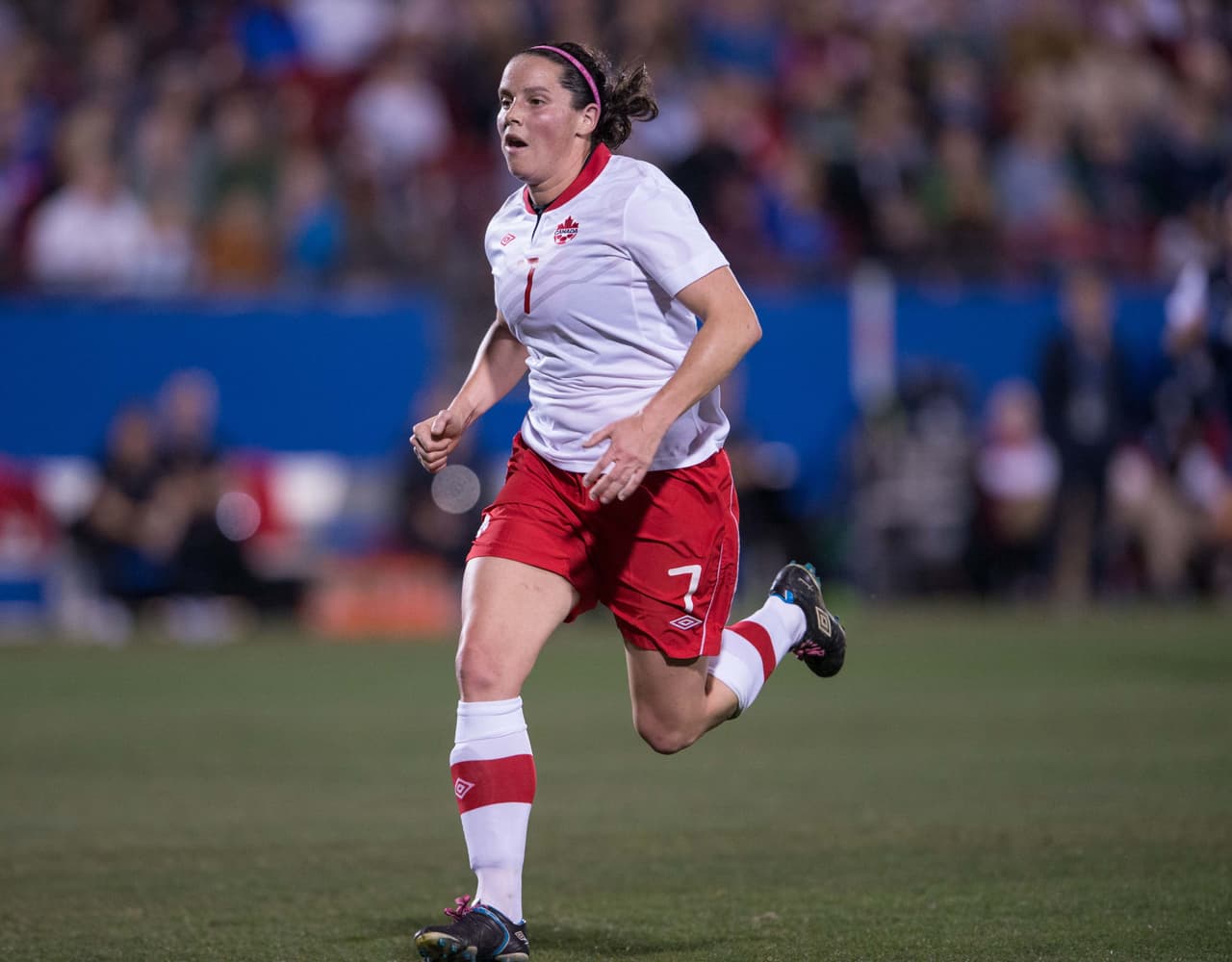 RHIAN WILKINSON (CAN) | Defensora de las Portland Thorns, ya cuenta con más de 160 partidos con la selección, y es asistente técnica voluntaria de la University of Tennessee, donde ella estudió.