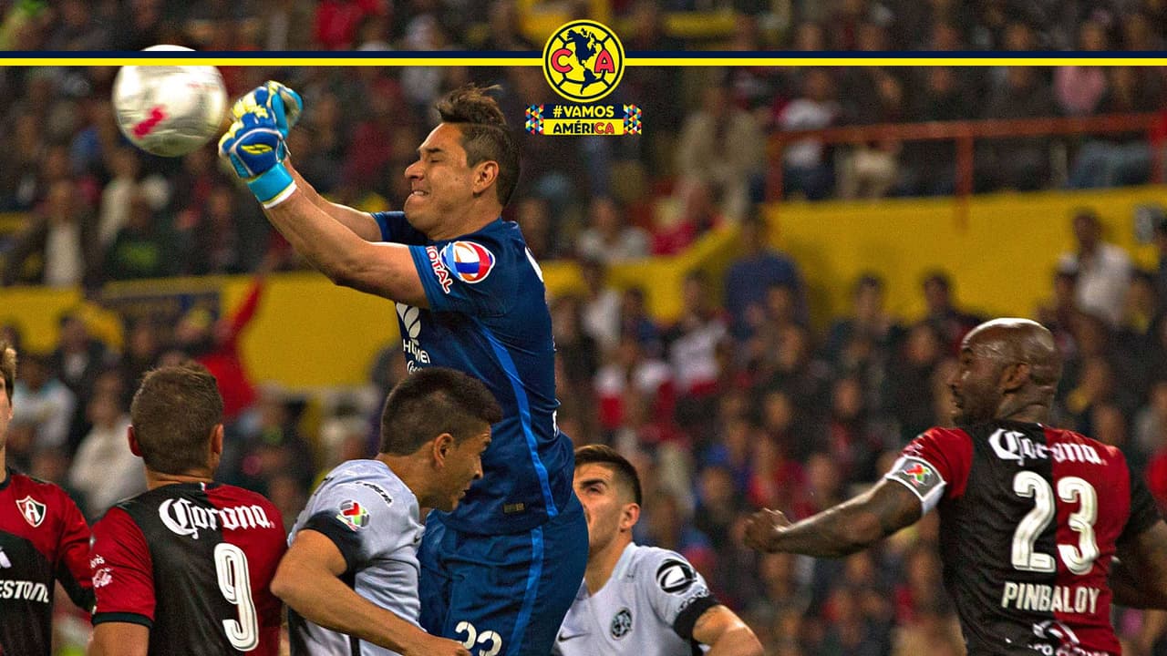 El amuleto de Moisés Muñoz que tuvo que improvisar ante Atlas