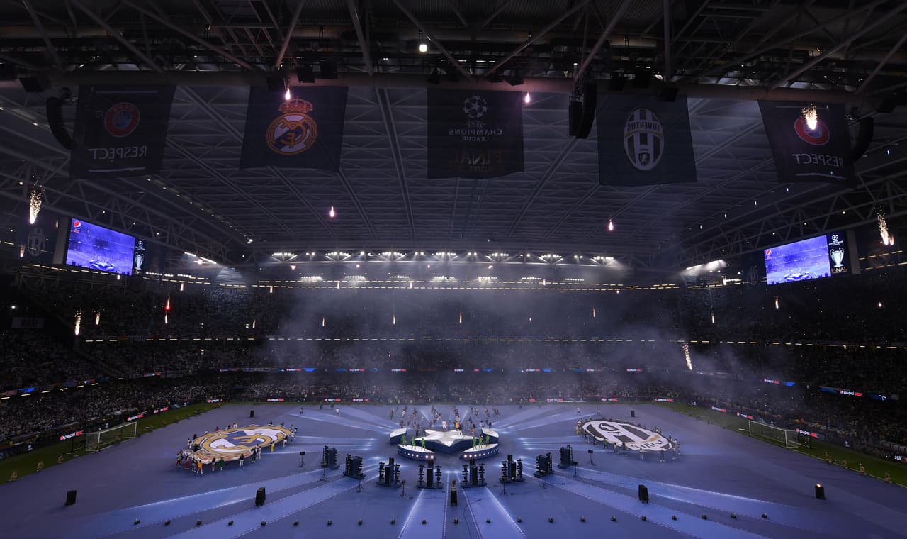 La agrupación musical se lució con sus éxitos en el Millennium Stadium previo al enfrentamiento entre el Real Madrid y la Juventus.