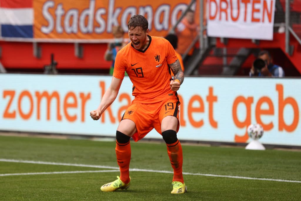Holanda golea tranquilamente a Georgia 3-0 durante partido internacional amistoso. Memphis Depay, Woult Weghorst y Ryan Gravenberch le dieron la victoria a la 'Naranja Mecánica' y ya están listos para arrancar la Eurocopa contra la selección de Ucrania el próximo 13 de junio.