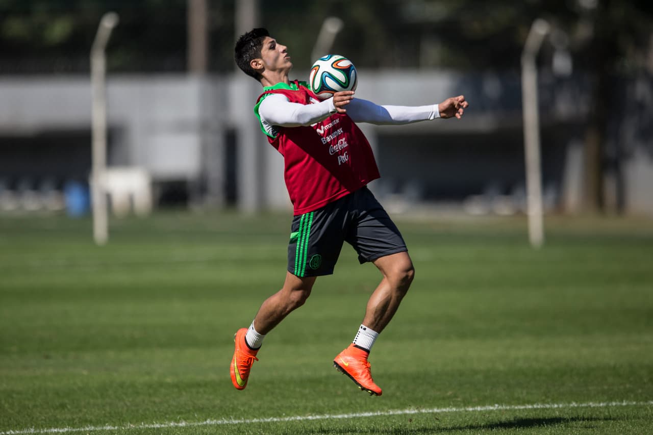 Alan Pulido quiere ser considerado para los compromisos del 2016.