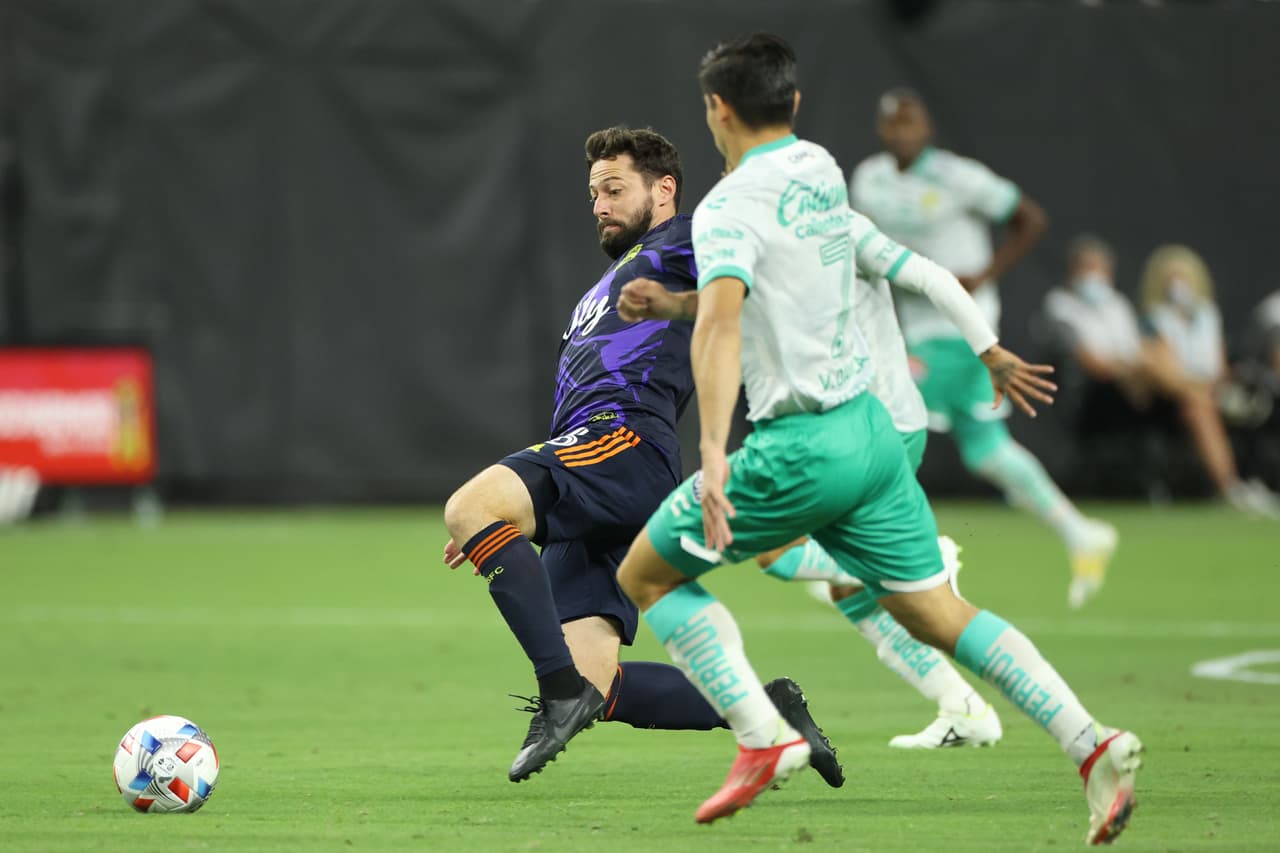 León remontó una desventaja de 1-0 y terminan quedandose con el encuentro 2-3 y se coronan en la Leagues Cup.