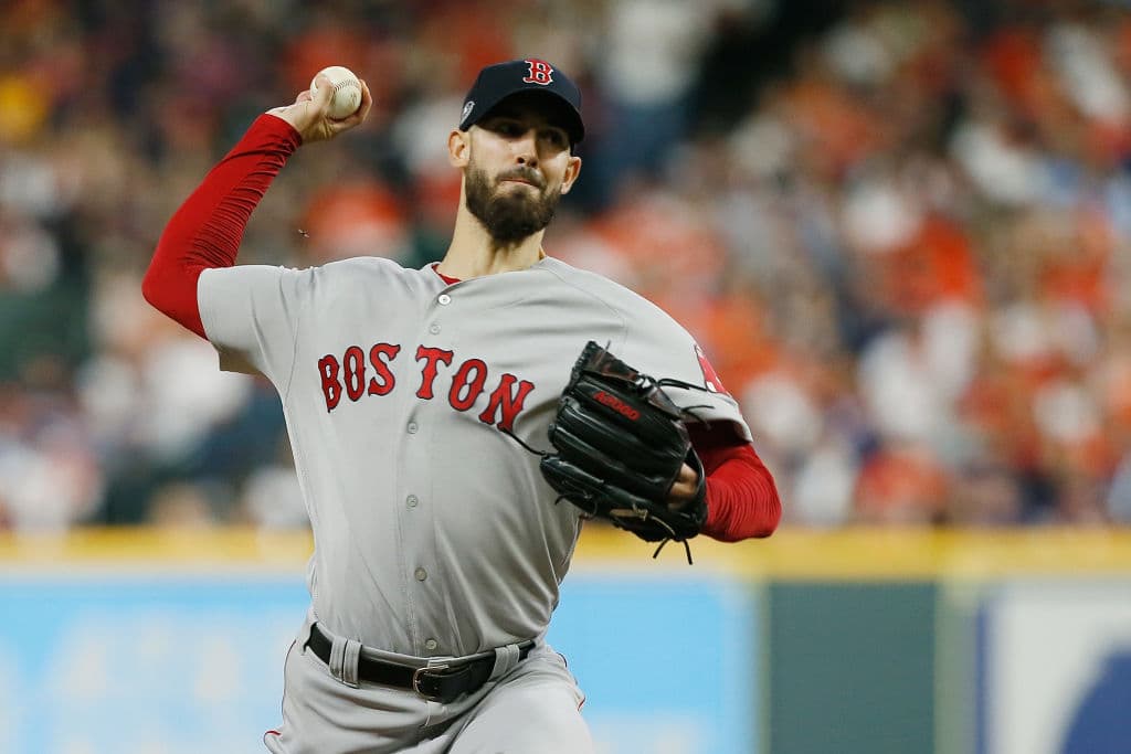 Por los Red Sox abrió Rick Porcello, quien salió sin decisión luego de transitar 4.0 innings en la lomita, donde toleró siete hits, cuatro carreeras, dio un boleto y abanicó a tres.