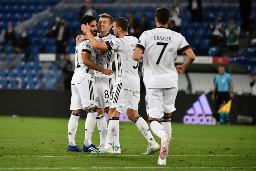 El gol de Gündogan no alcanzó, pues Widmer, por parte de la escuadra suiza, se encargó de empatar el partido y dividir puntos en la segunda jornada de la UEFA Nations League.