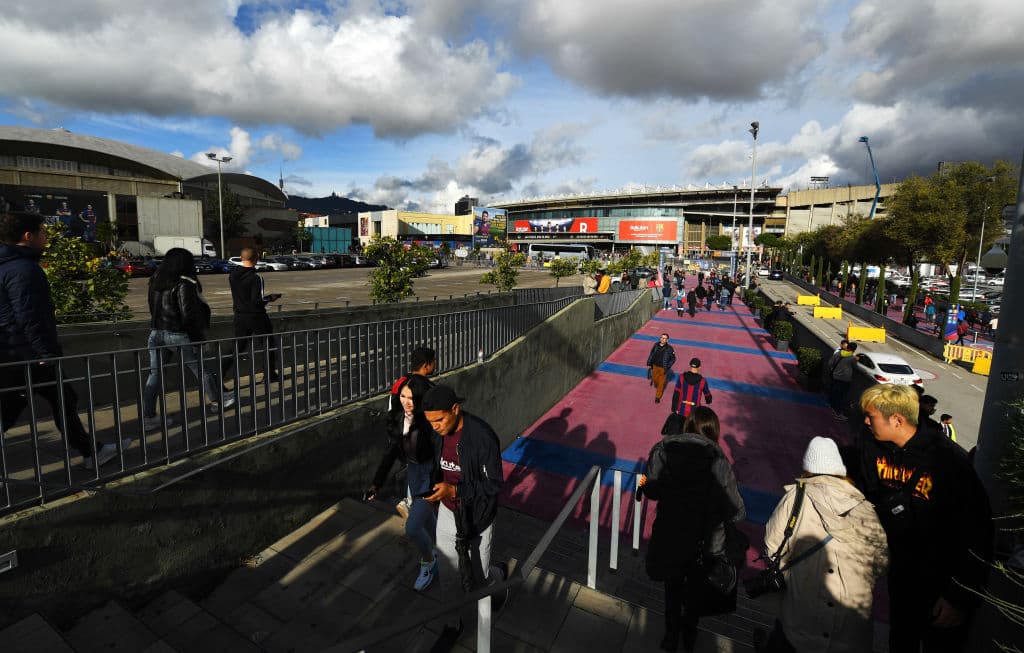 BARCELONA, SPAIN - OCTOBER 28: Fans walk outside the stadium prior to the La Liga match between FC Barcelona and Real Madrid CF at Camp Nou on October 28, 2018 in Barcelona, Spain. (Photo by David Ramos/Getty Images)