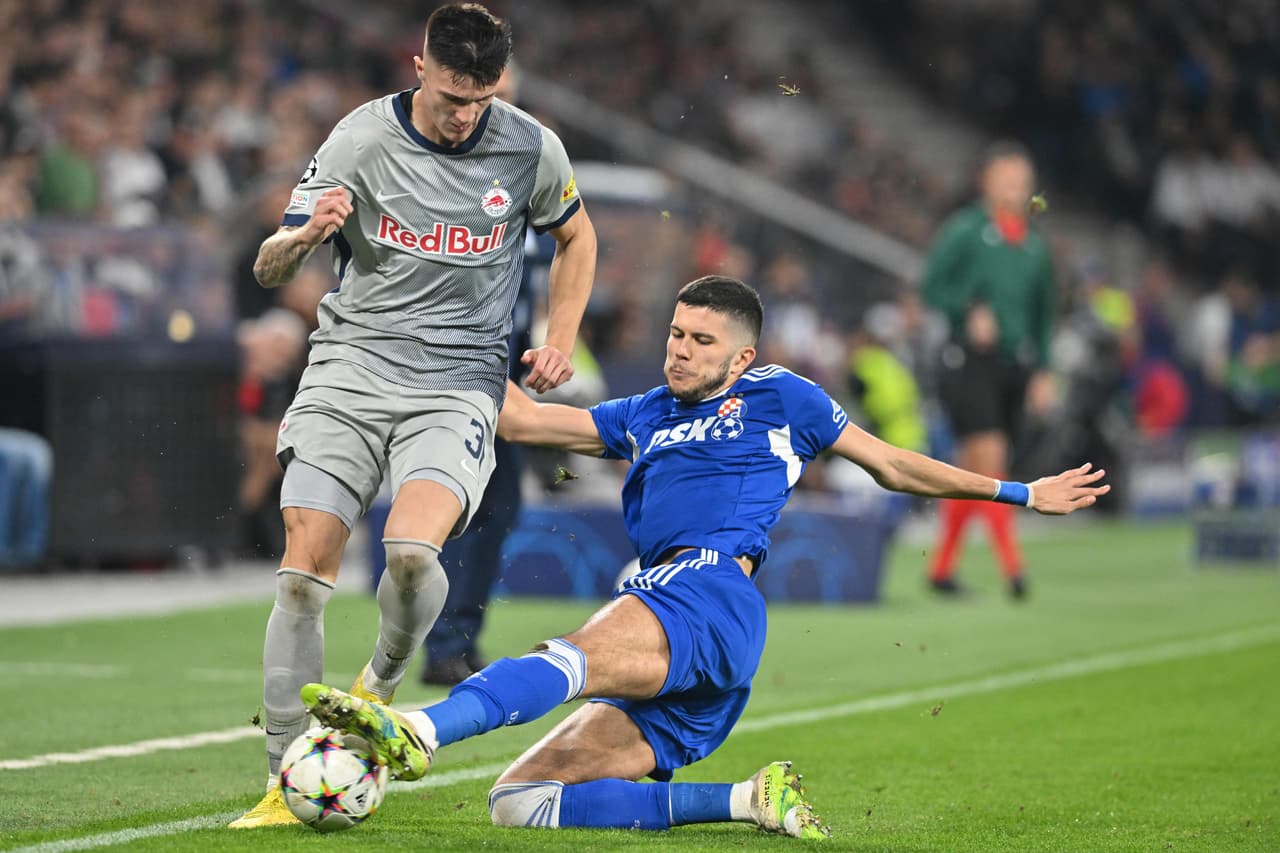 Leipzig goleó 3-1 como local al equipo de Celtic de Escocia con goles de Nkunku y André Silva, mientras que Salzburg consiguió su primer triunfo ante Dinamo Zagreb por 1-0 con gol de Okafor en Champions League.