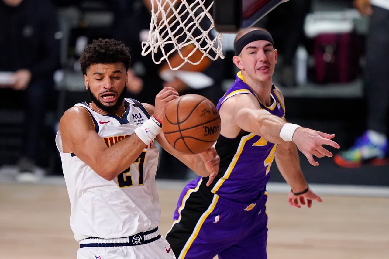 Los Denver Nuggets empataron llegaron a igualar el marcador en el tercer cuarto, pero no fue suficiente. LeBron James anotó 38 puntos y Anthony Davis se mandó con 27; fueron los máximos anotadores del juego.
