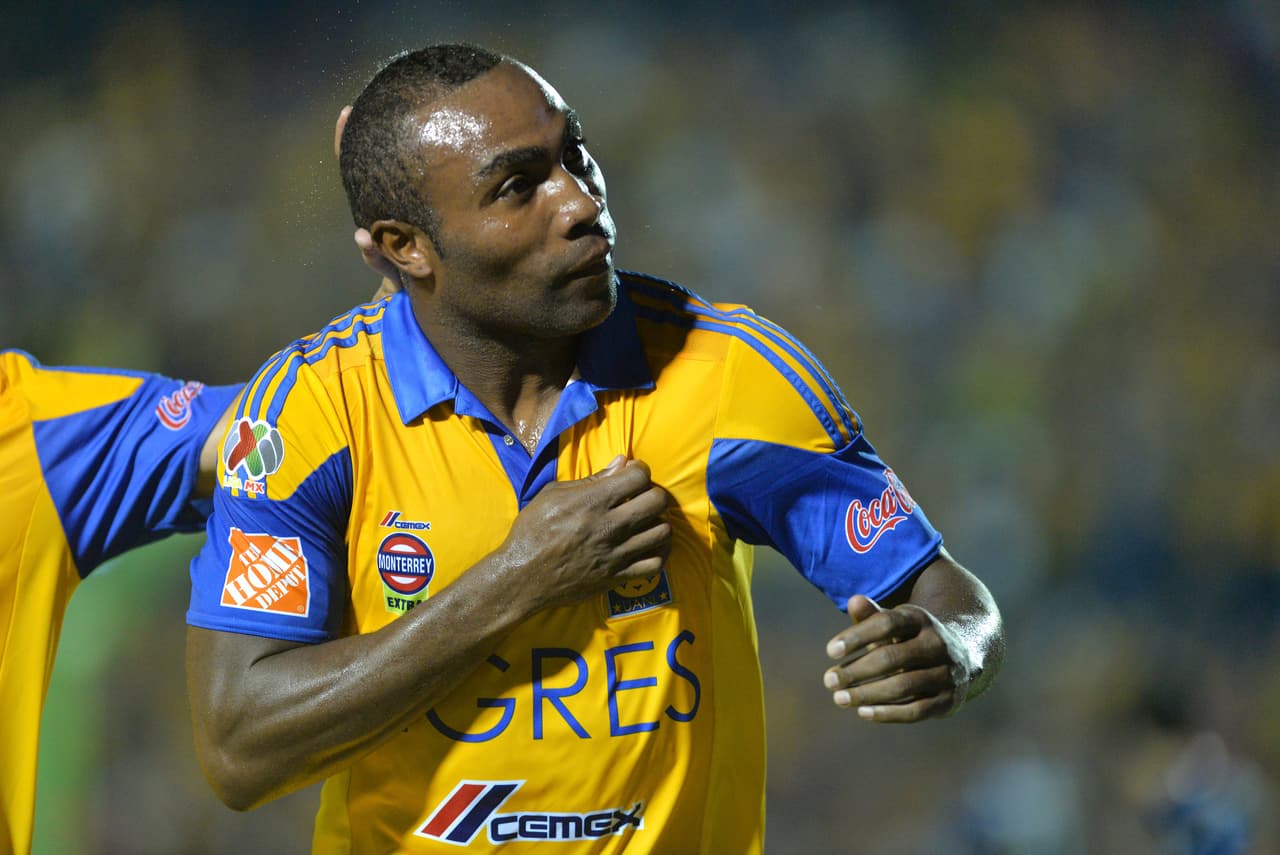 Tigres hizo oficial el traspaso de Joffre Guerrón a Cruz Azul