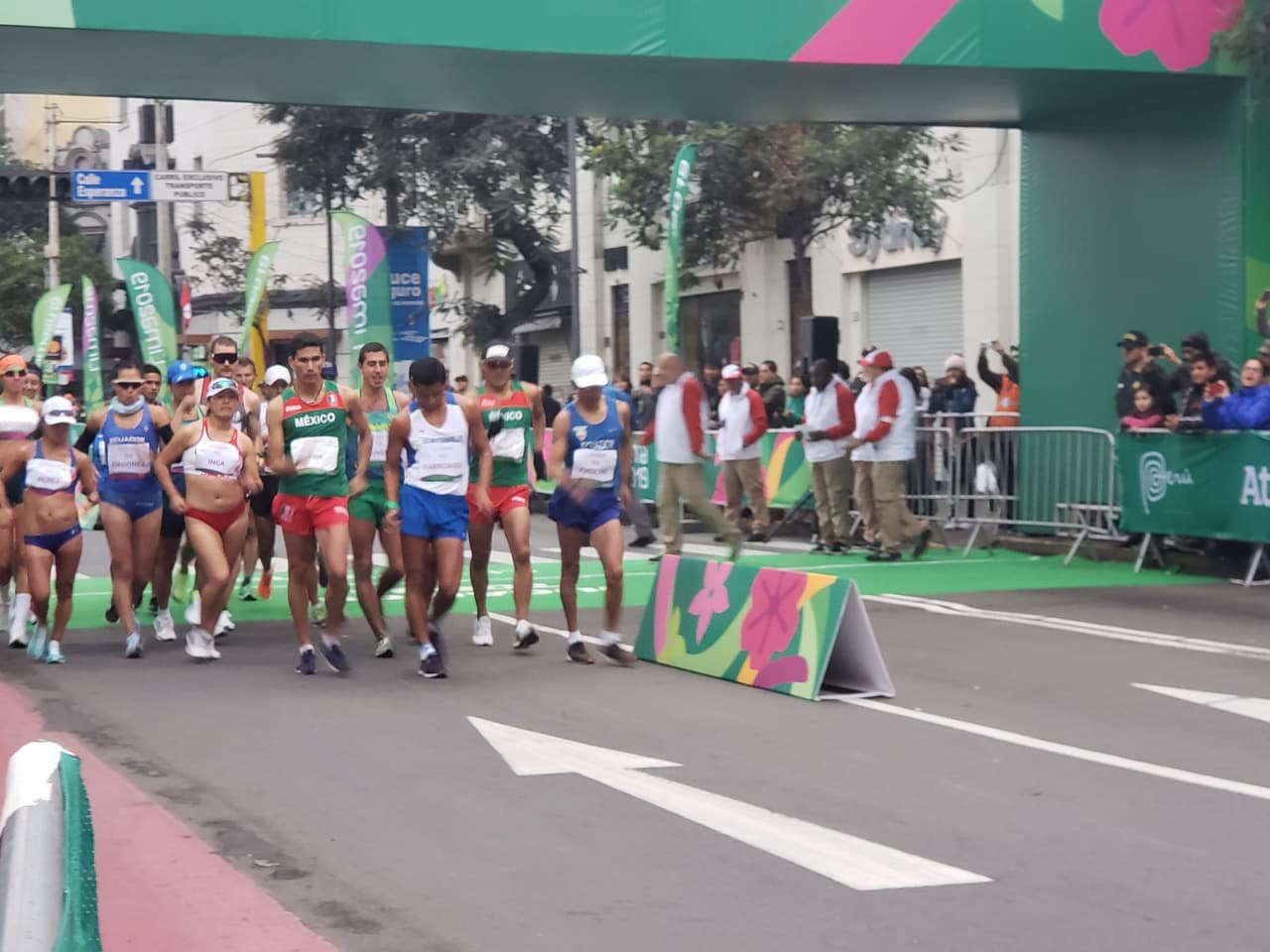 Plata para México en caminata masculina 50 Kms
