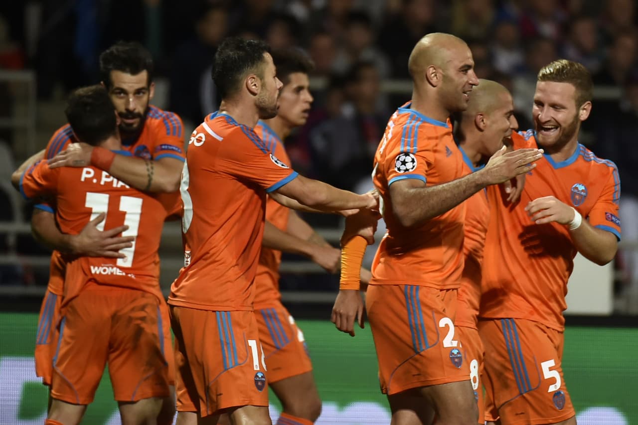 En Francia, el Valencia se llevó una importantísima victoria como visitante con solitario gol del francés de origien argelio Sofiane Feghouli.