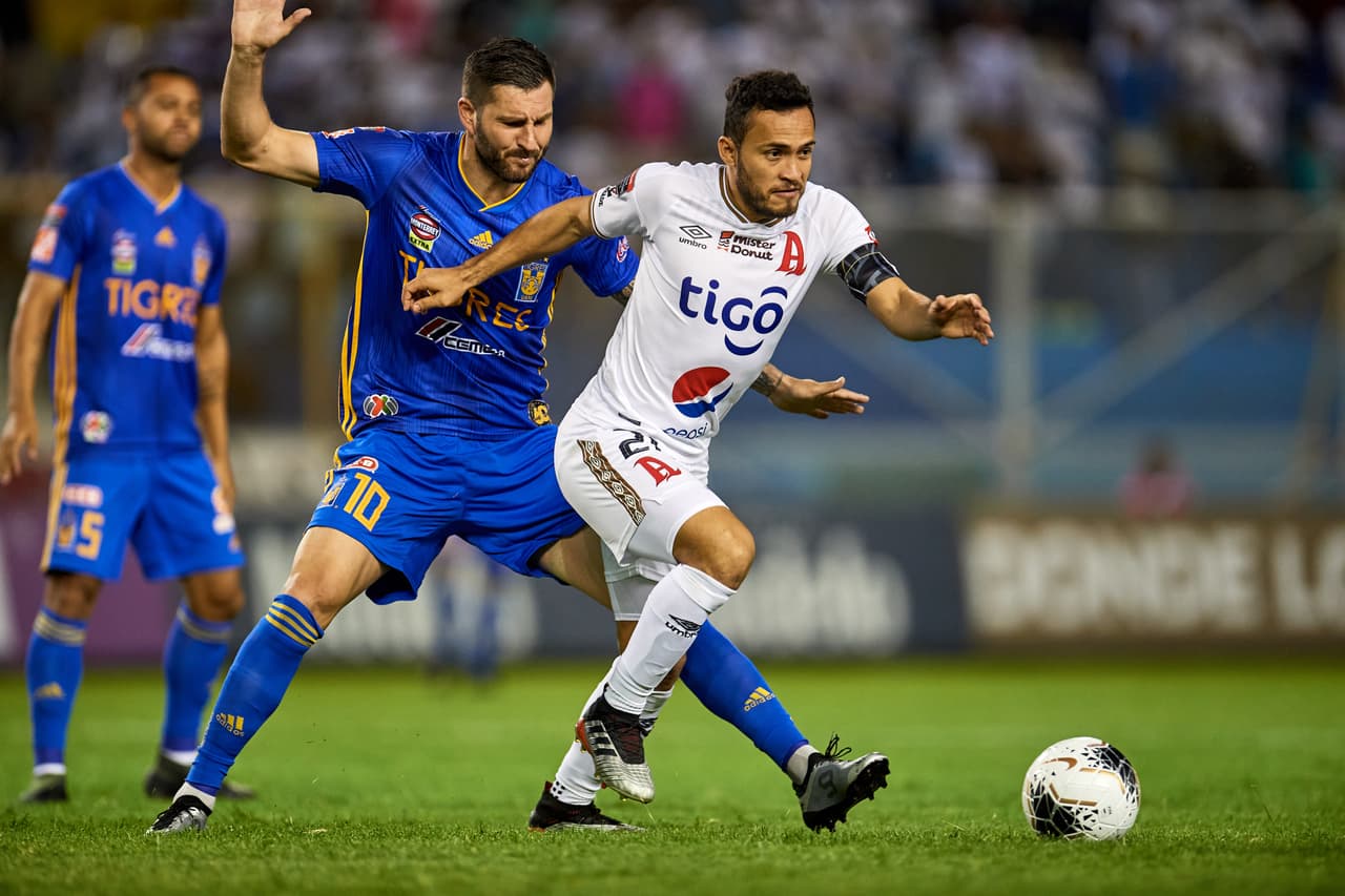 Gignac y los Tigres cayeron ante Alianza 2-1. Las marcas por romper tendrán que esperar.