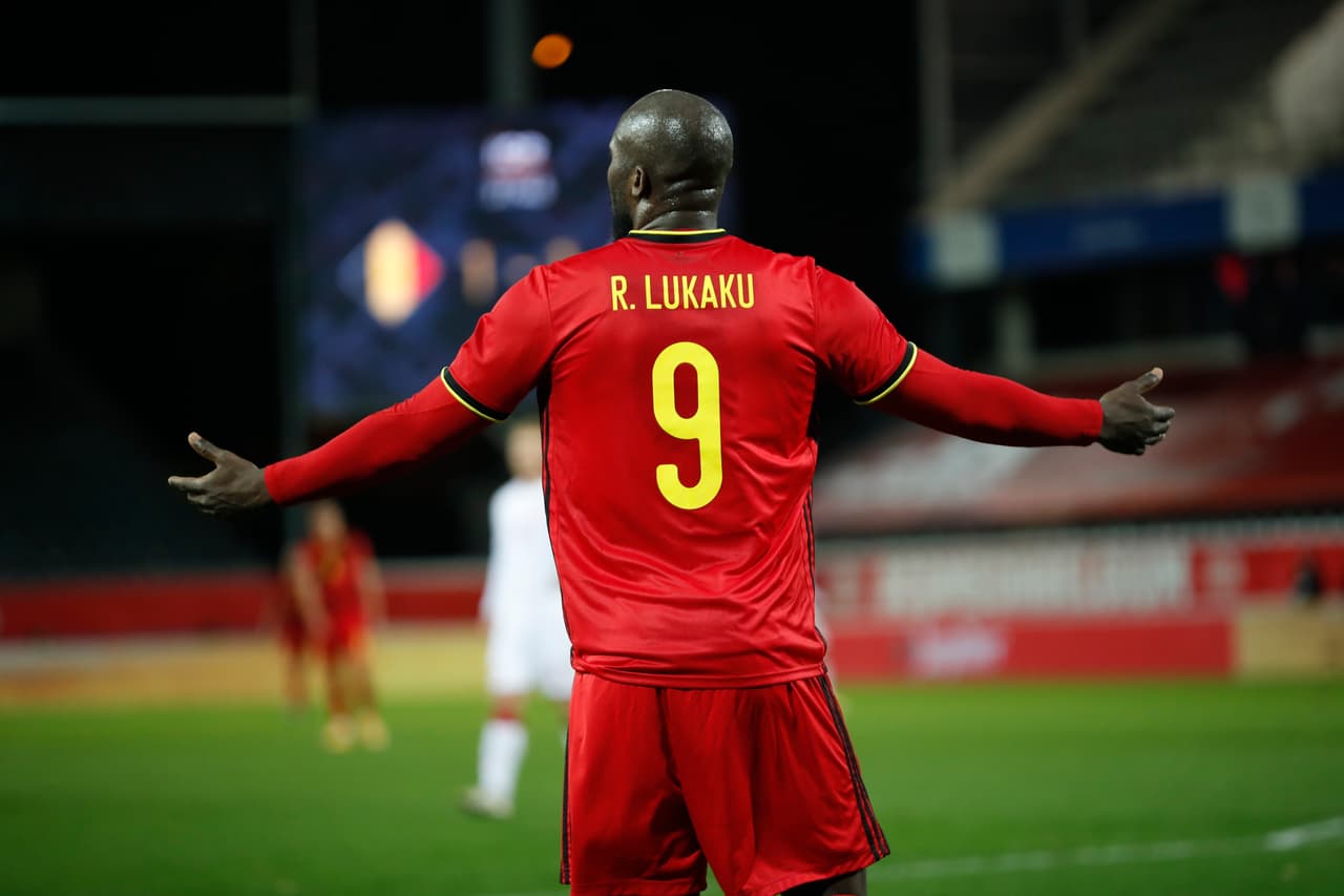 Bélgica derrota 4-2 a Dinamarca en encuentro muy emocionante y sigue en la lucha del título de la UEFA Nations League. Tielemans fue autor del primer gol, mientras que Romelu Lukaku se encargo de realizar un doblete y Kevin de Bruine anotó a los úlitmos minutos del encuentro. Courtois realizó autogol y Jonas Older Wind anotó el único gol para Dinamarca.