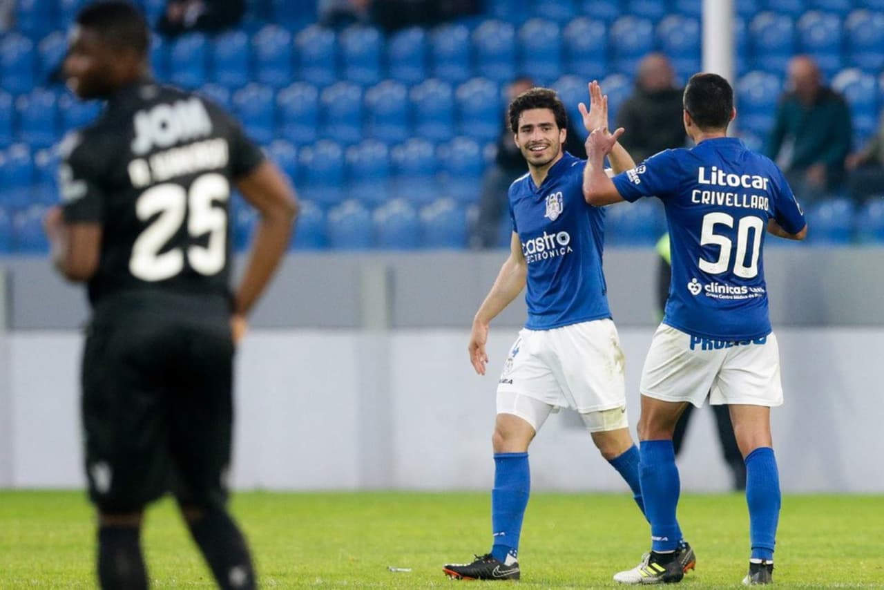 Antonio Briseño: el Pollo sigue buscando el mejor nivel con el Feirense para salir de la zona de descenso en la Liga NOS. Este sábado reciben al Portimonense y el defensor llega fresco luego de no jugar en Copa esta semana.