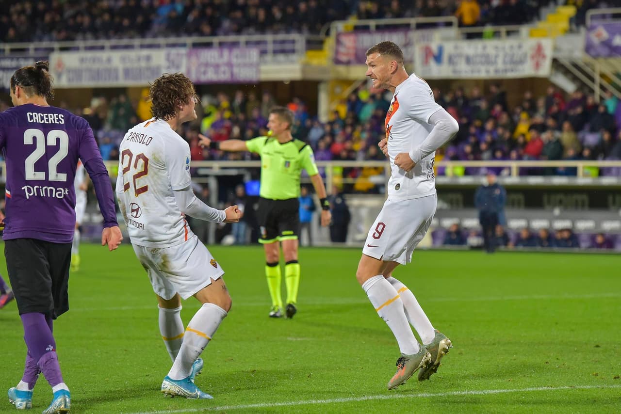 Roma golea a la Fiorentina con goles de E. Dzeko, A. Kolarov, L. Pellegrini y N. Zaniolo llevándose los tres puntos, mientras que la Fiorentina está muy cerca del descenso.
