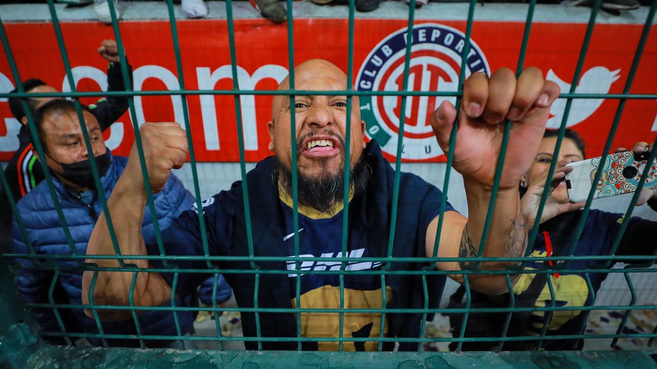 Así calentó la afición de Pumas el duelo ante América