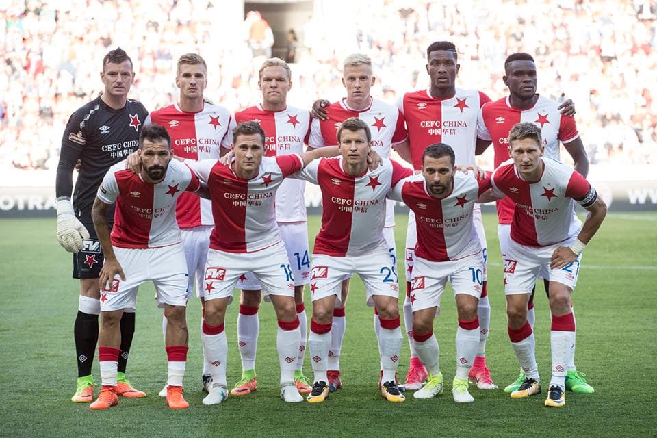 Por su parte, el Slavia Praha de República Checa se clasificó a los playoffs al vencer al BATE Borisov. La serie finalizó 2-2 pero avanzaron por gol visitante.