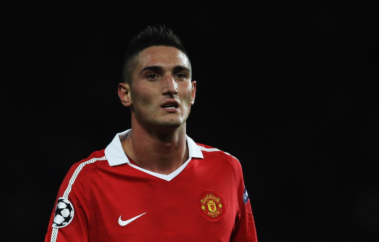 <b>Federico Macheda (Italia) - </b>Después de Cristiano Ronaldo en el Manchester United, el joven italiano se pensaba como su sucesor y lo consiguió por algunos meses. Después salió en préstamo a la Sampdoria y a dar vueltas en el Stuttgart, Doncaster, Birminham, Cardiff y el Novara.