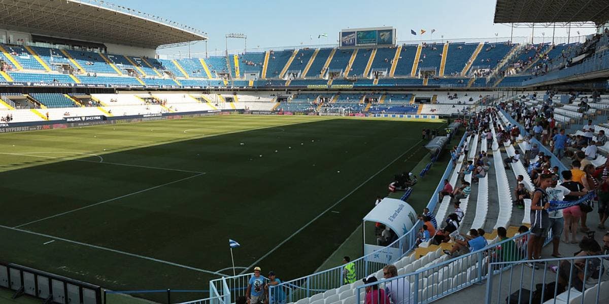 Hombre de 83 años vive la cuarentena en el estadio del Málaga